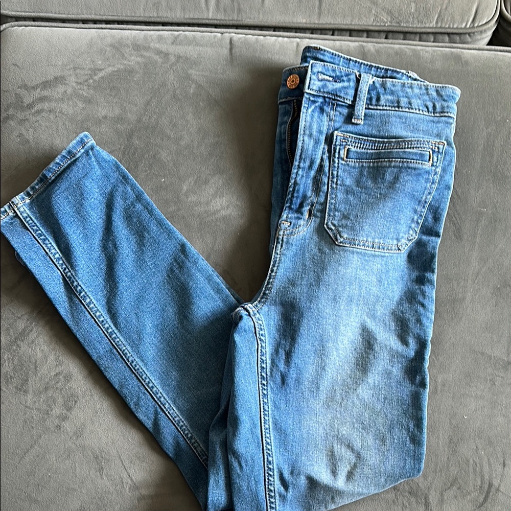 GAP High Rise Blue Jeans with Light Wash